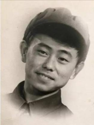 公鸡母鸡拖拉机