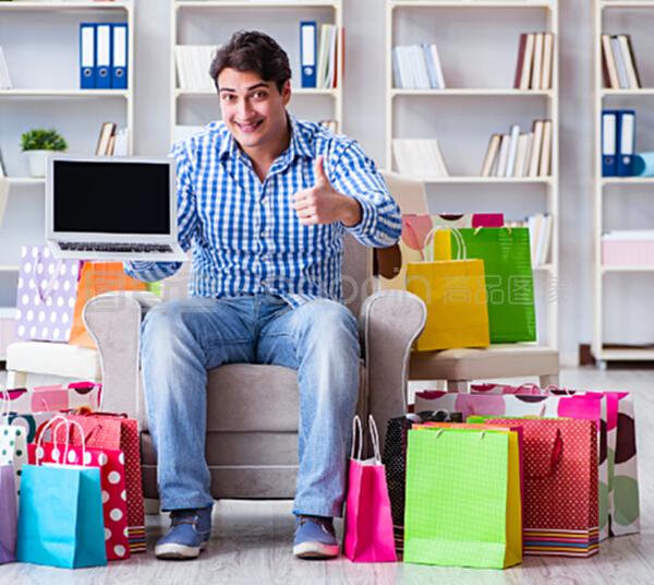 公鸡母鸡拖拉机